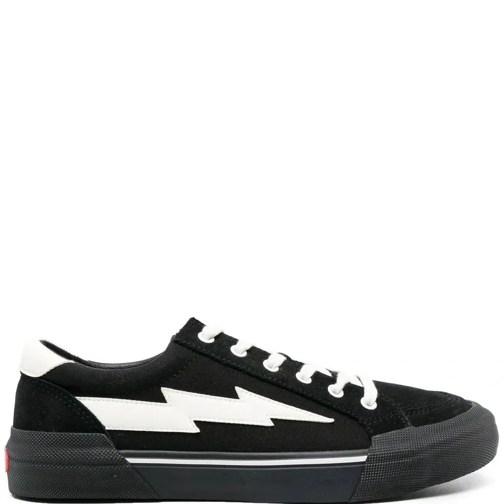 Кожаные кеды на шнуровке