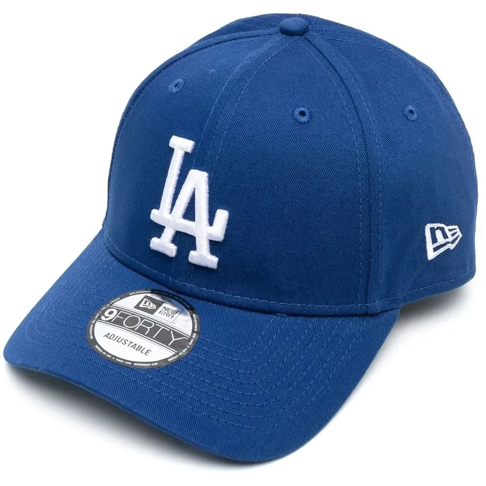 Бейсболка с вышивкой