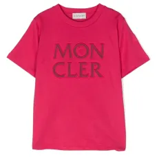 Футболка с вышитым логотипом