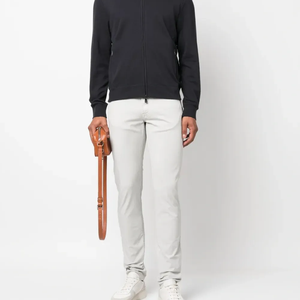 Брюки скинни с заниженной талией