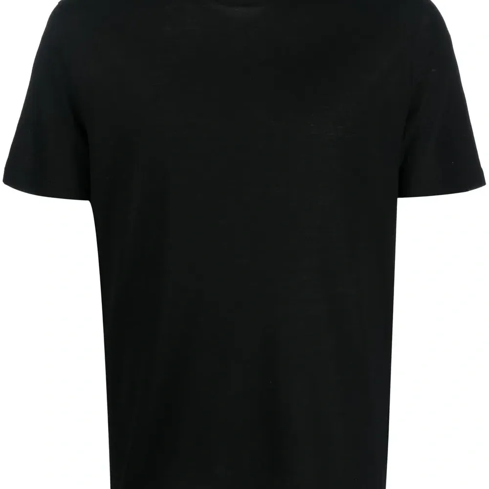 Футболка с логотипом