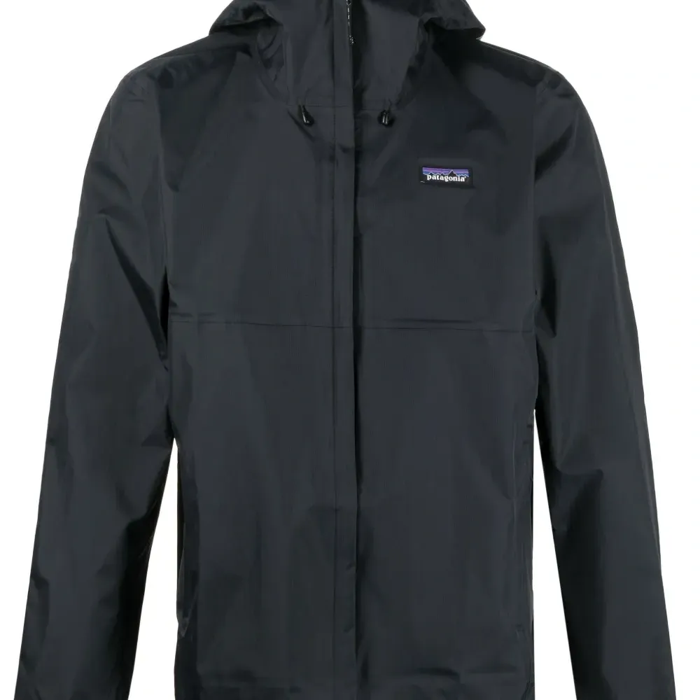 Пальто из переработанного нейлона Пальто из переработанного нейлона