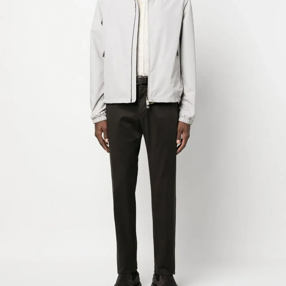 Однотонная рубашка на пуговицах