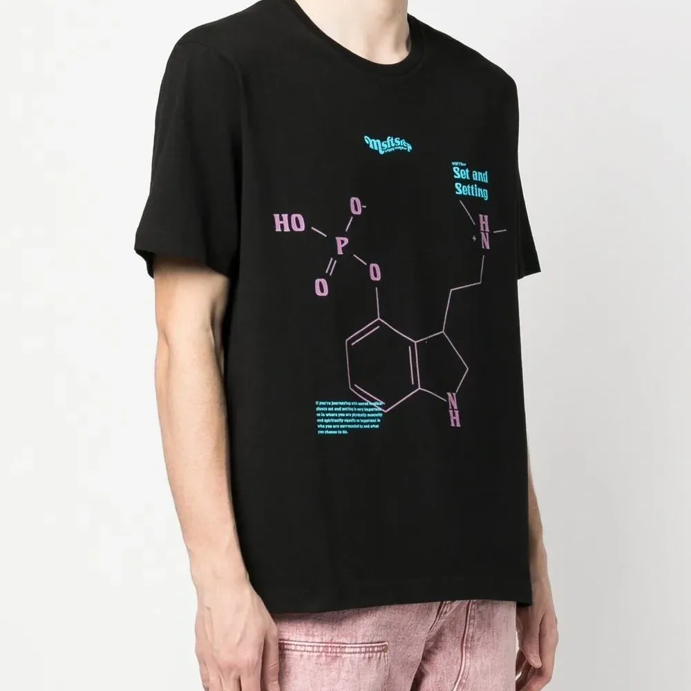 Футболка с графичным принтом