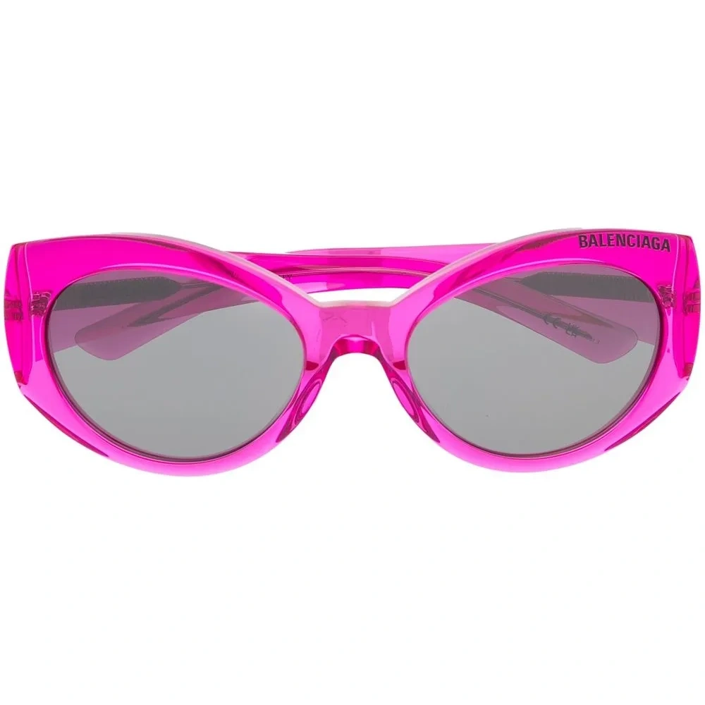 Солнцезащитные очки с тисненым логотипом