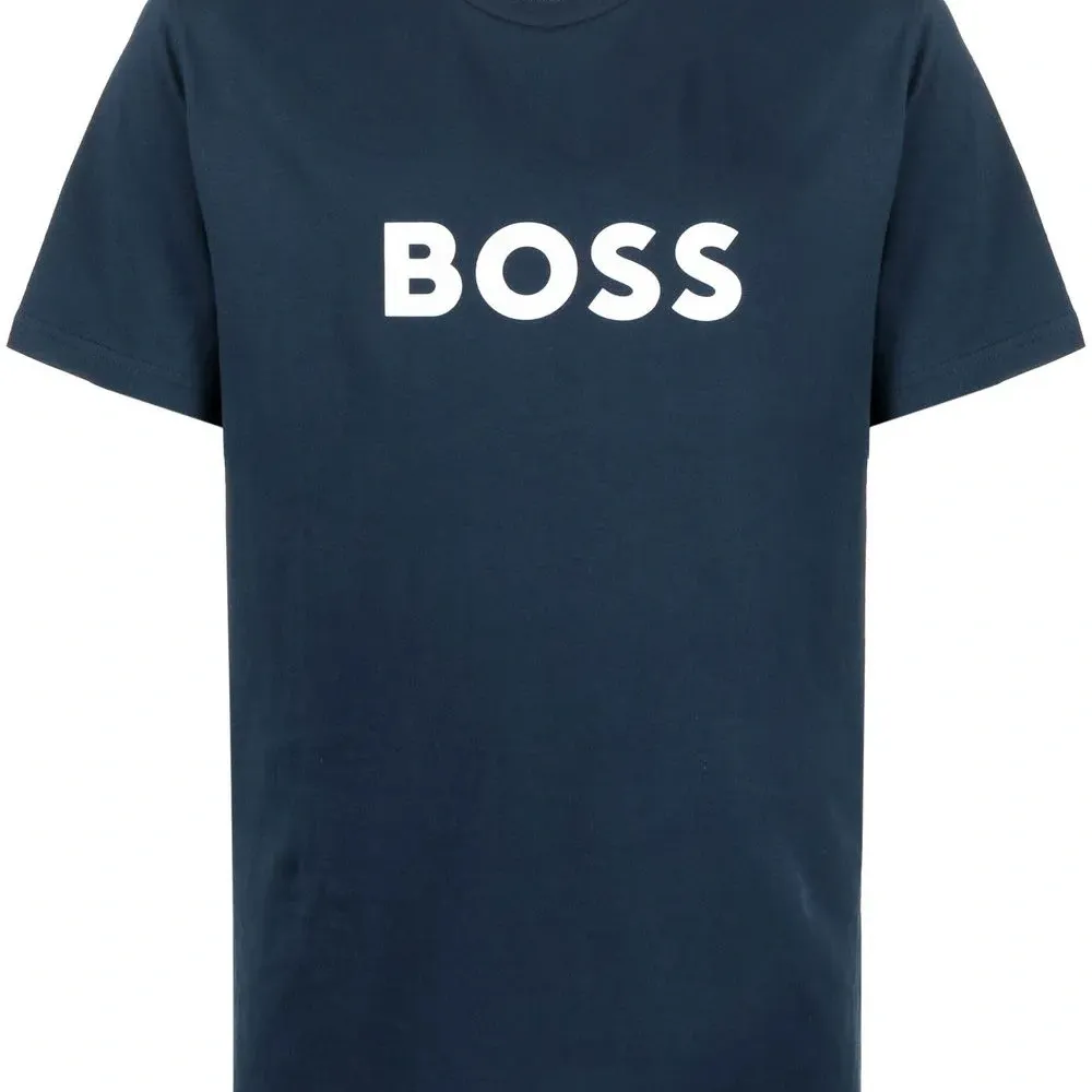 Футболка с логотипом