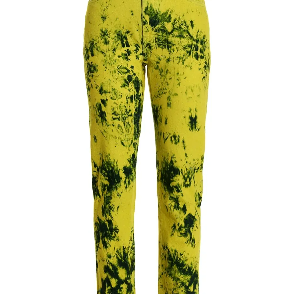 Джинсы с принтом тай-дай