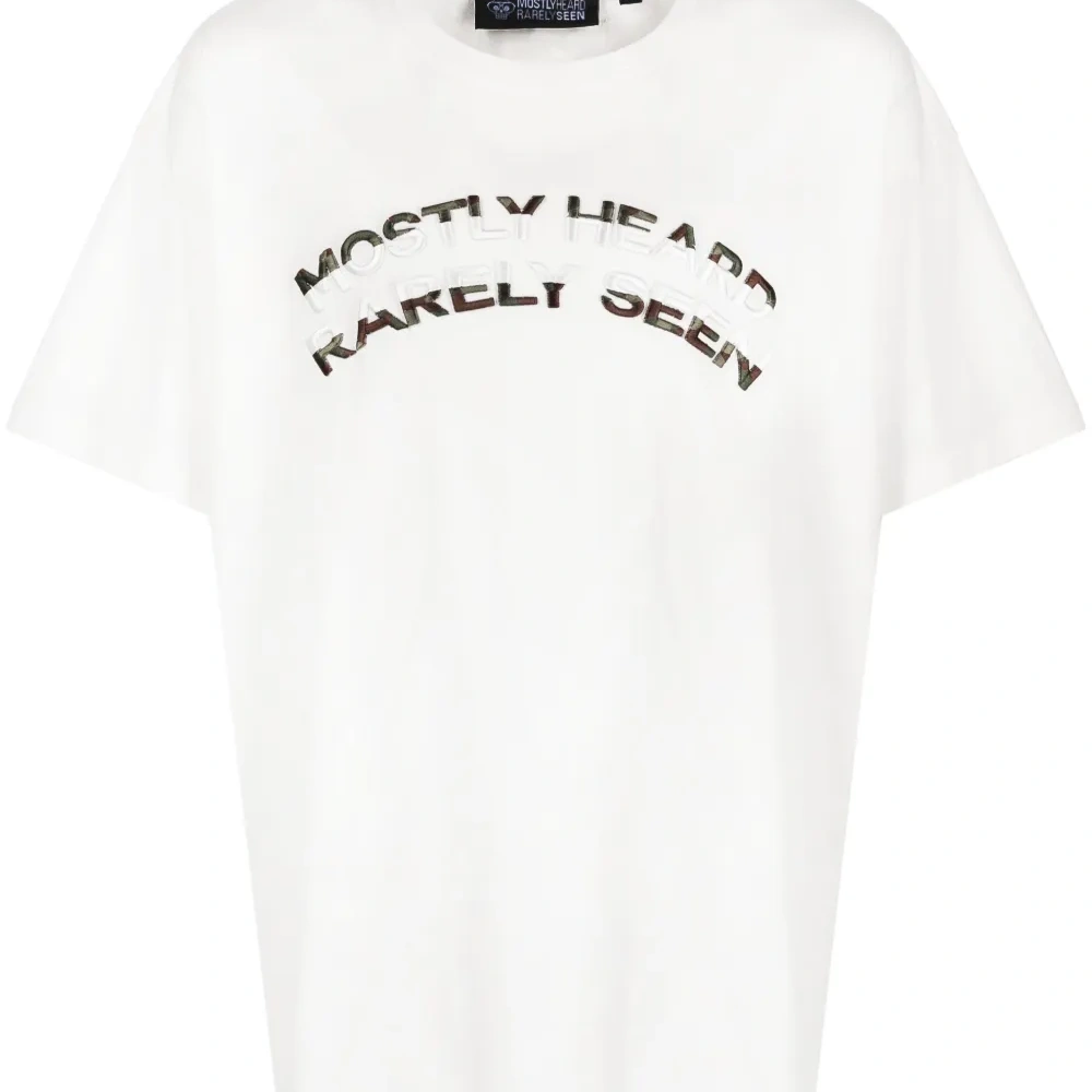 Футболка с круглым вырезом и тисненым логотипом