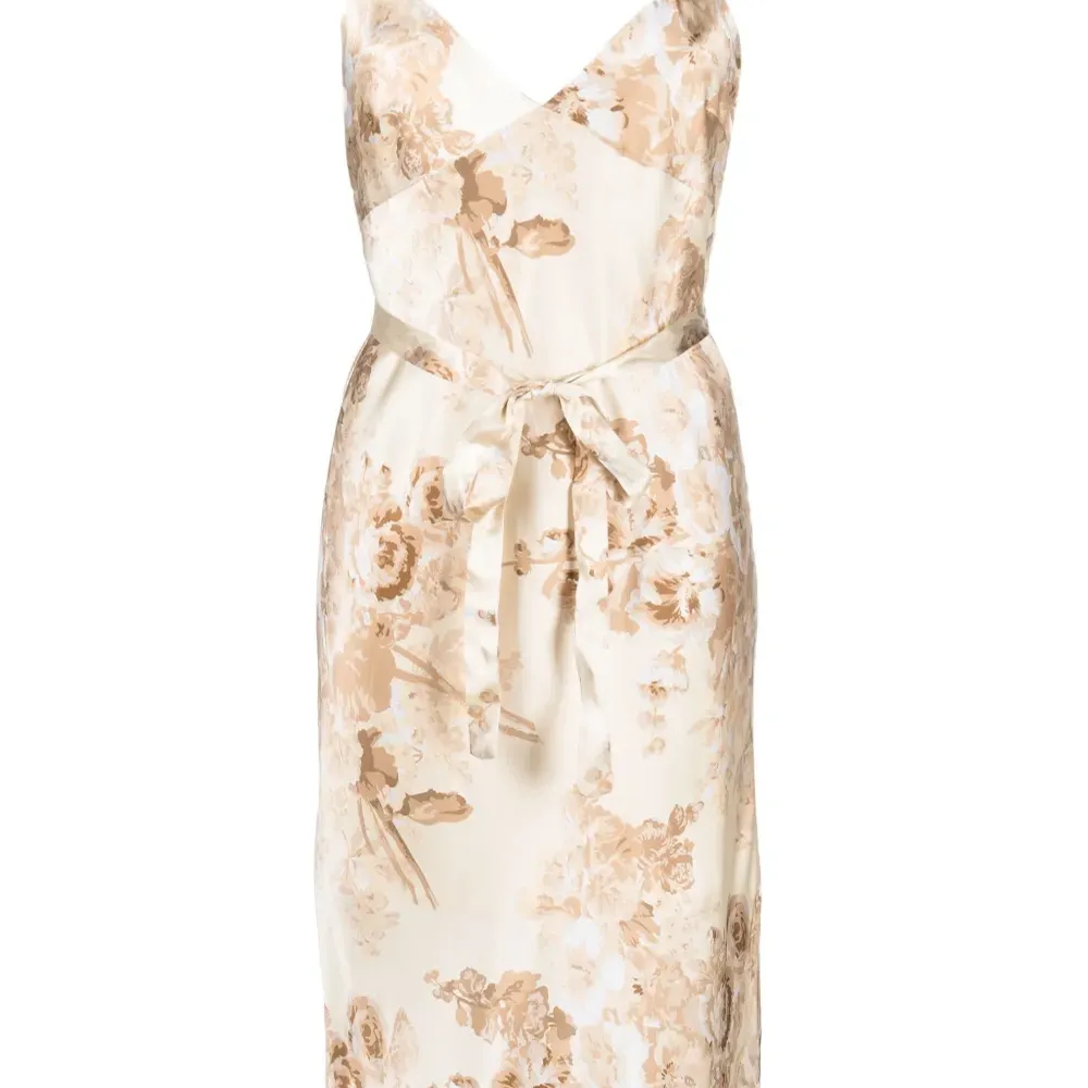 Шелковое платье с цветочным принтом