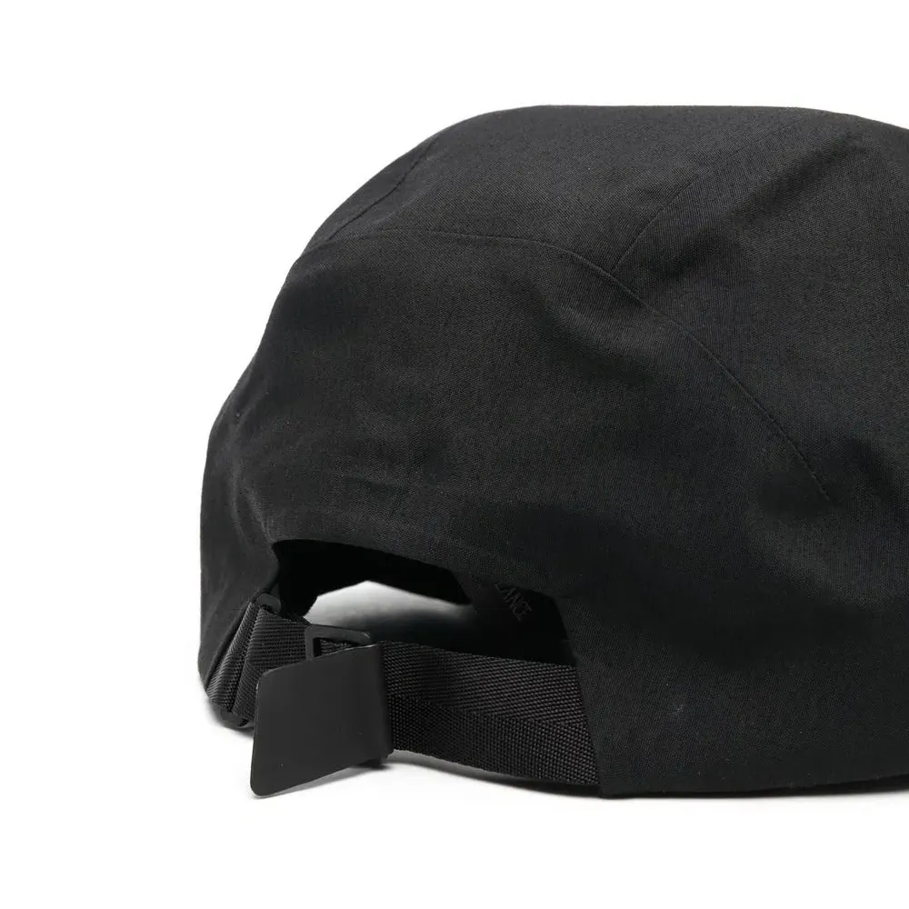 Однотонная бейсболка