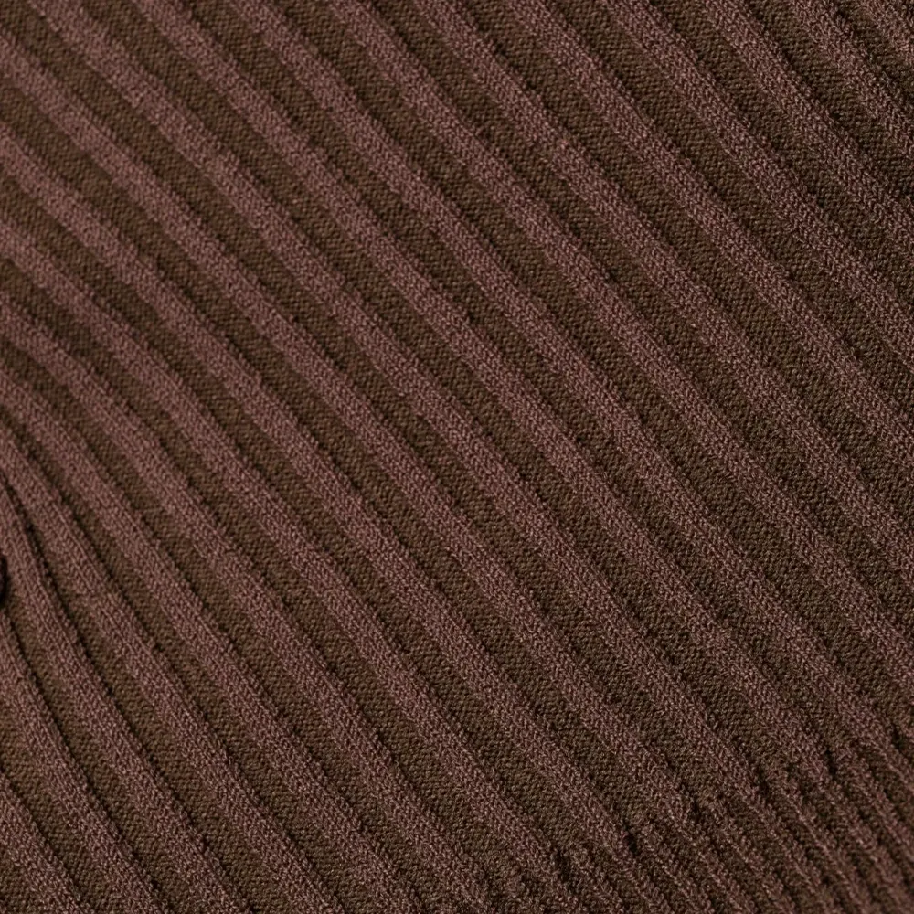 Боди в рубчик с вырезом халтер