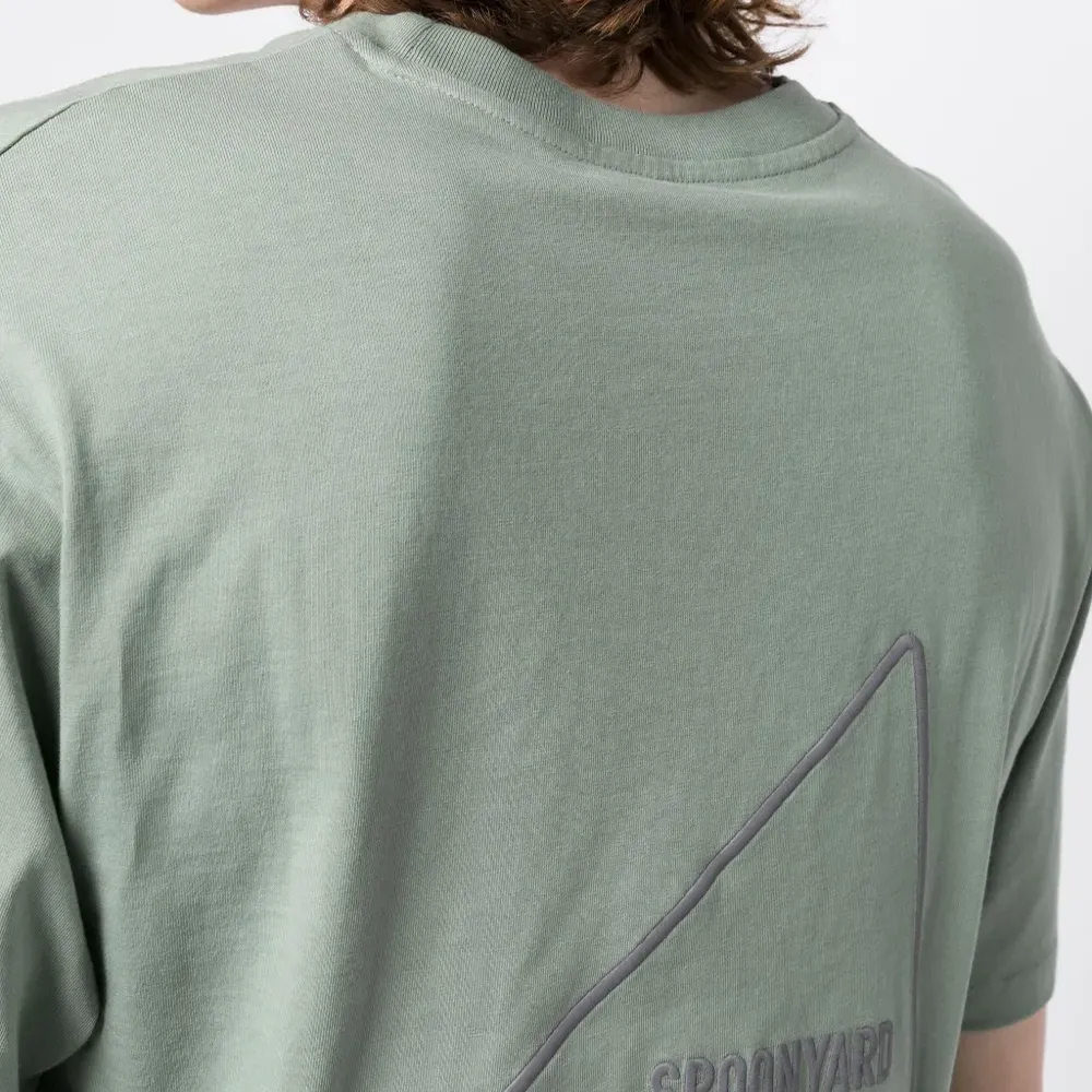 Футболка с логотипом