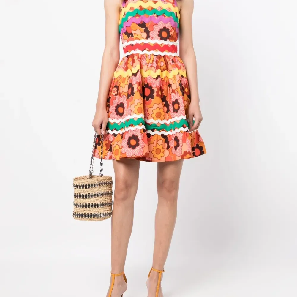 Платье Lazuli с короткими рукавами