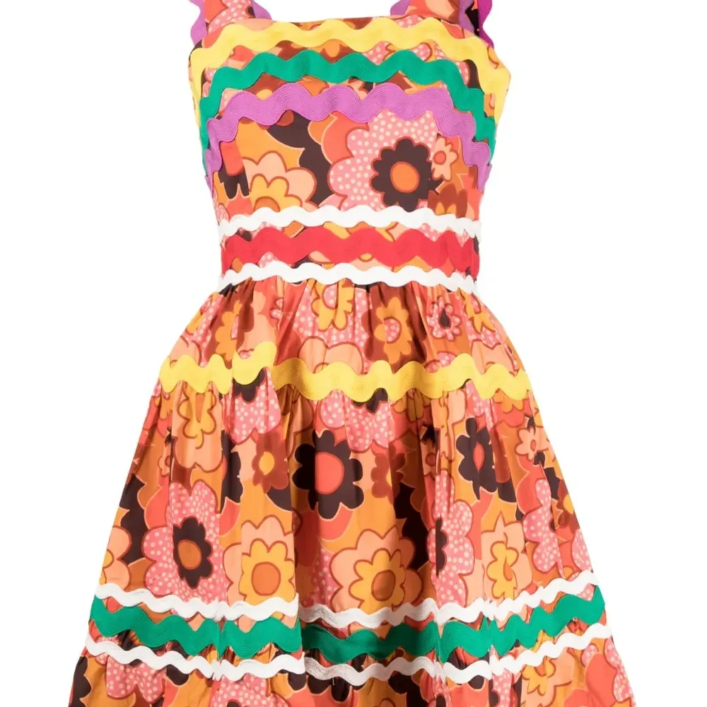 Платье Lazuli с короткими рукавами