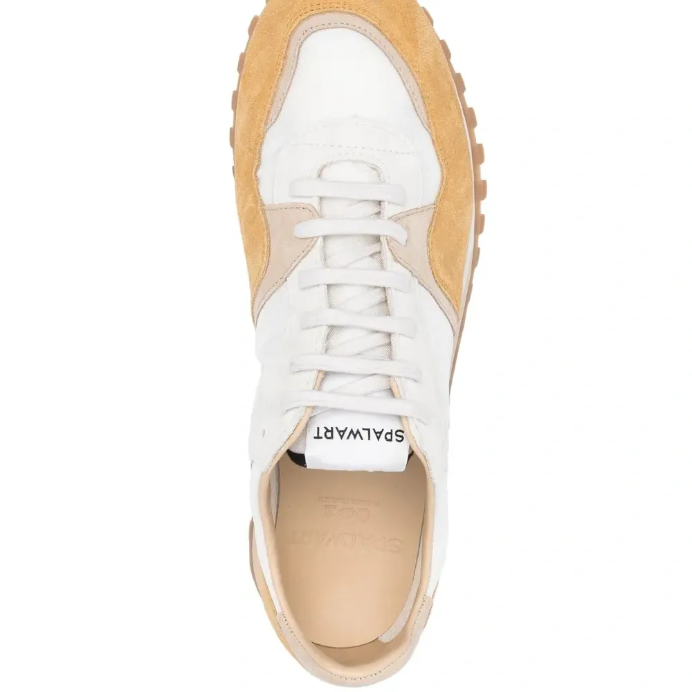 Кроссовки со вставками