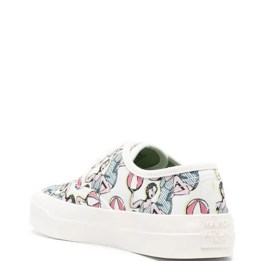 Кроссовки Dancing Girls из коллаборации с Hotel Olympia