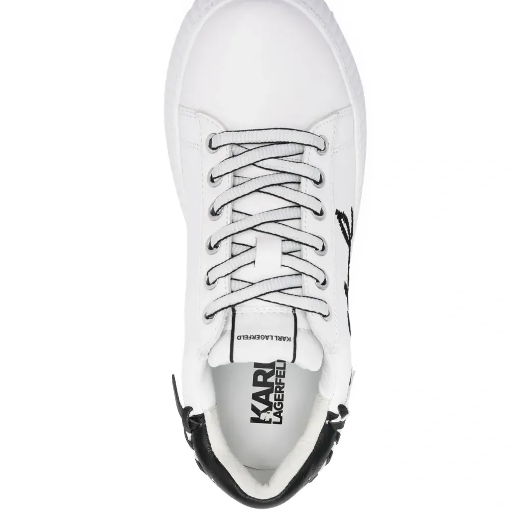 Кеды на платформе с вышитым логотипом