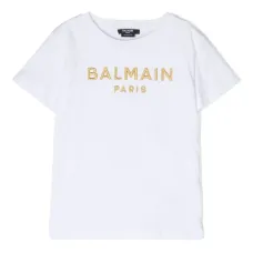 Футболка с вышитым логотипом