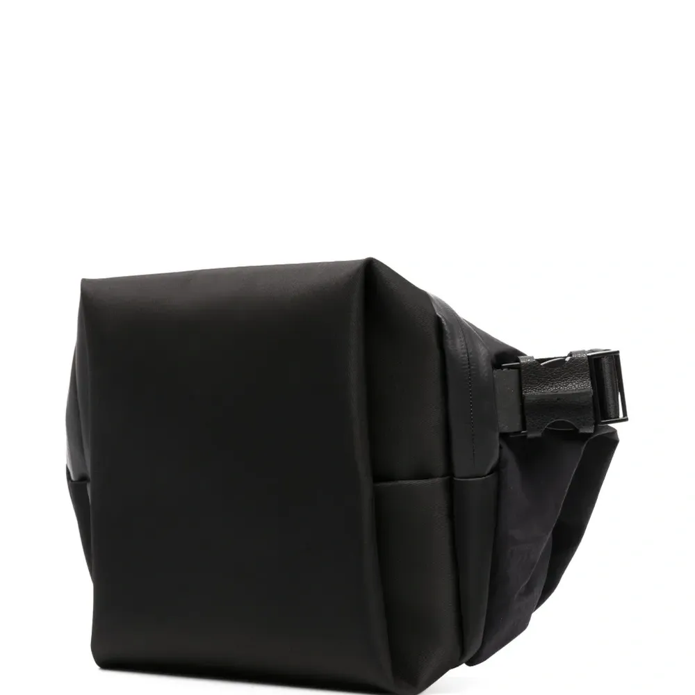 Поясная сумка