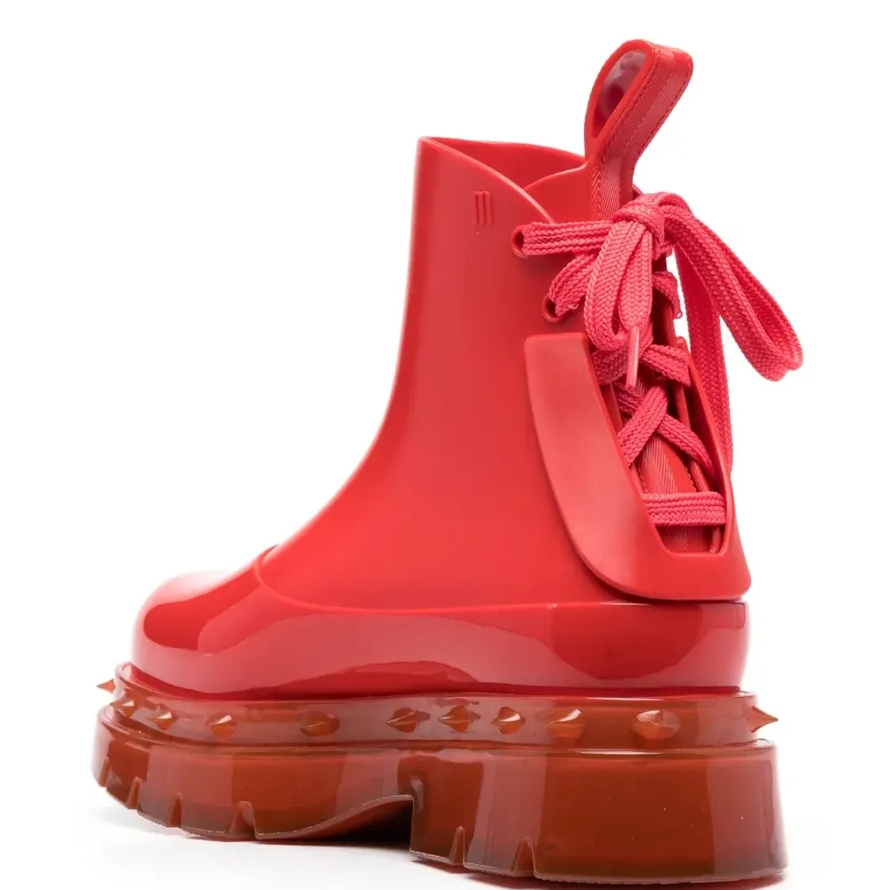 Резиновые ботинки