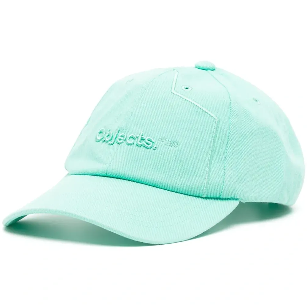 Бейсболка с вышитым логотипом