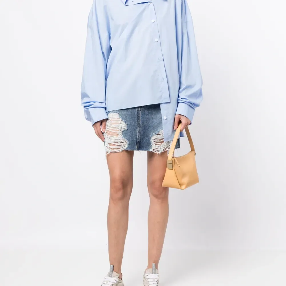 Джинсовая юбка с эффектом потертости