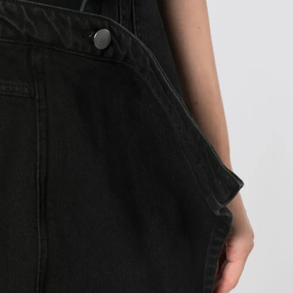 Джинсовая юбка асимметричного кроя