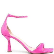 Босоножки на каблуке