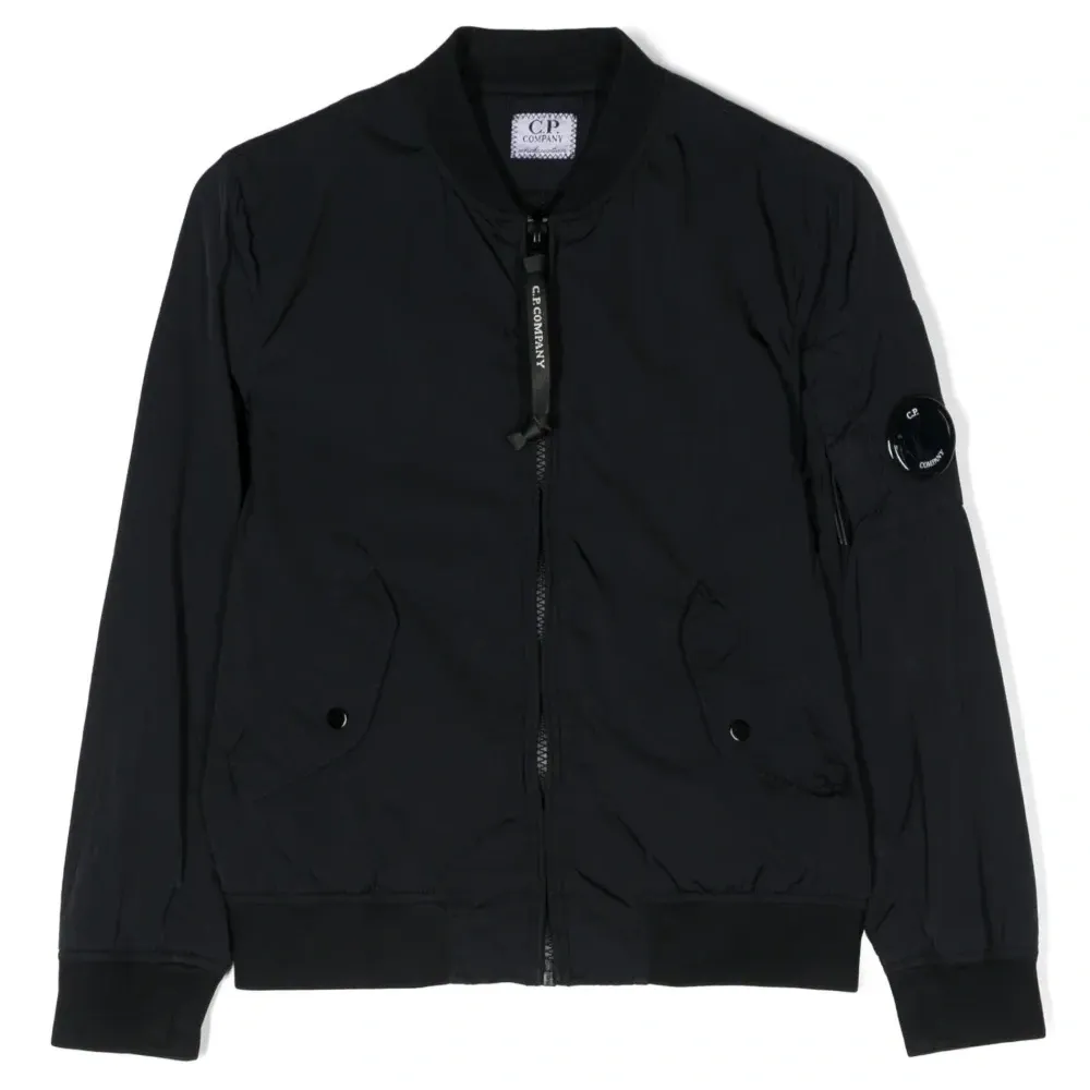 Бомбер на молнии с нашивкой-логотипом