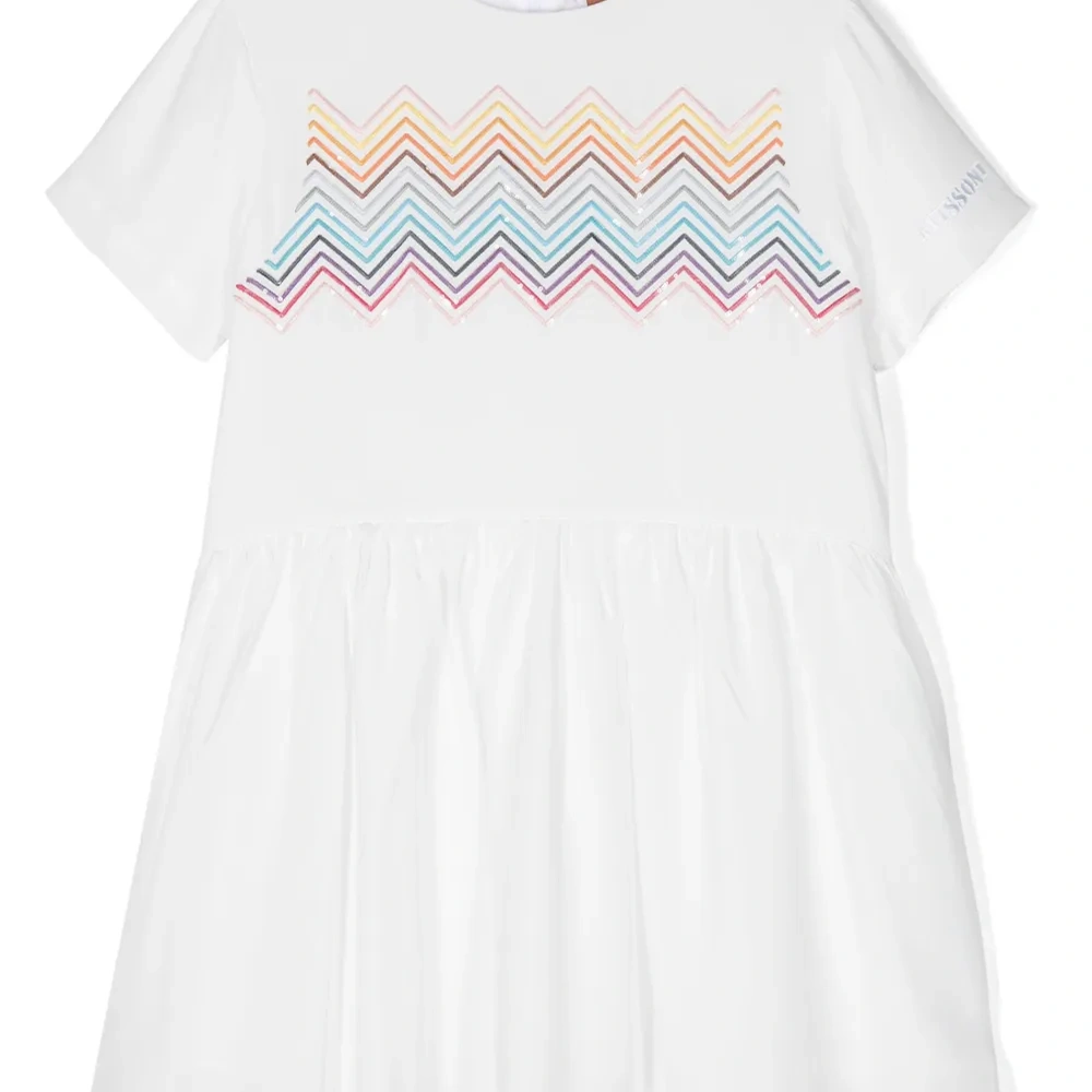 Платье с короткими рукавами