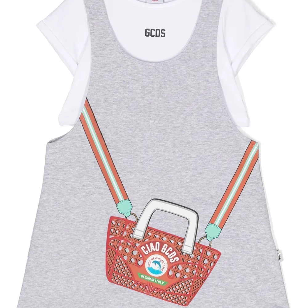 Платье с короткими рукавами и логотипом