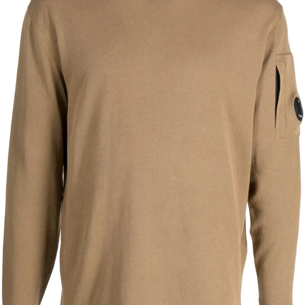 Толстовка с круглым вырезом