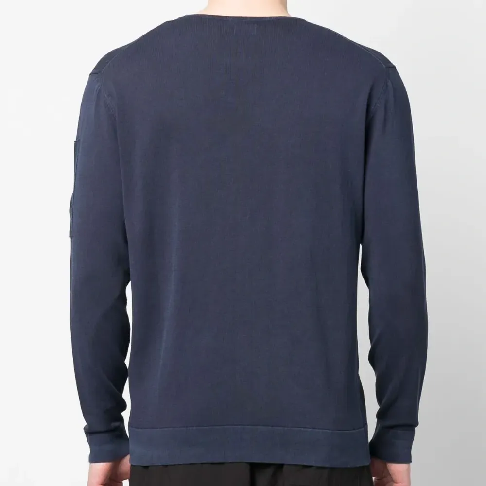 Толстовка с круглым вырезом