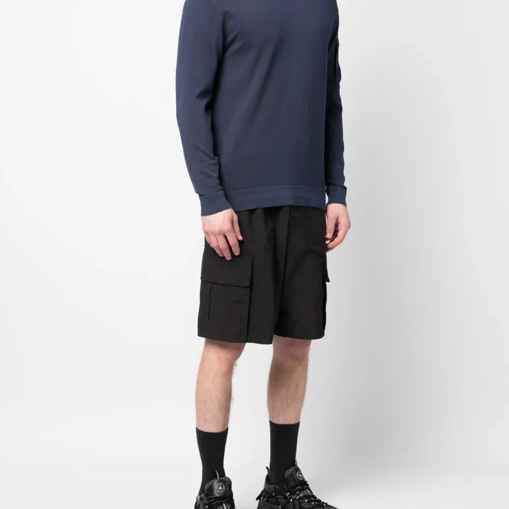 Толстовка с круглым вырезом