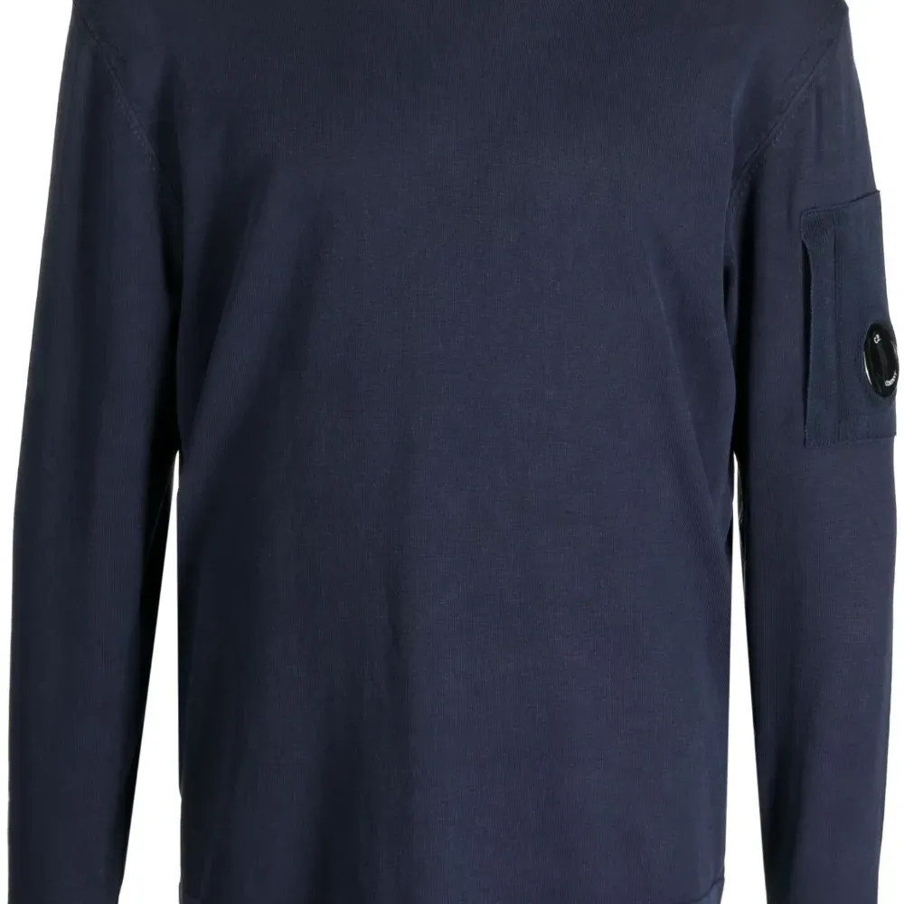 Толстовка с круглым вырезом