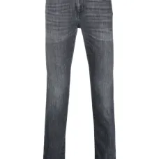 Джинсы узкого кроя