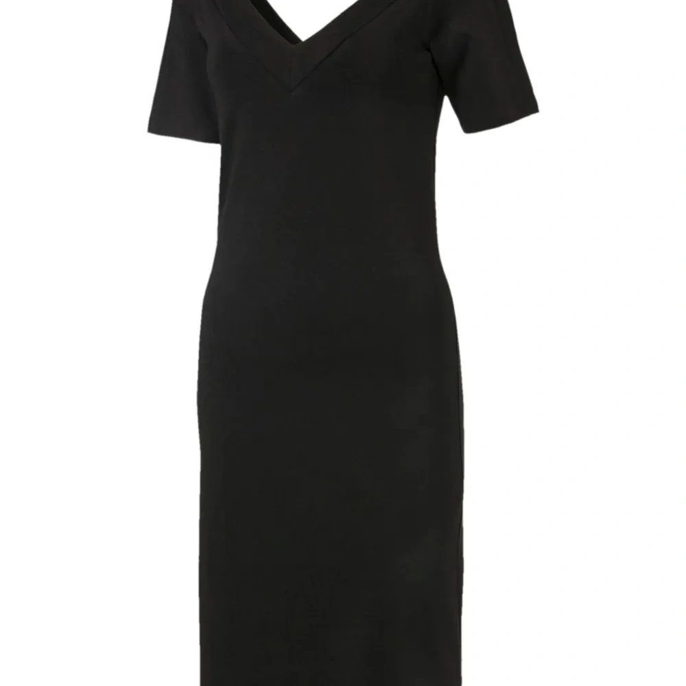 Платье мини T7 с открытыми плечами