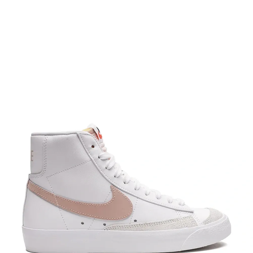 Кроссовки Blazer Mid 77 White/Pink Oxford/Black