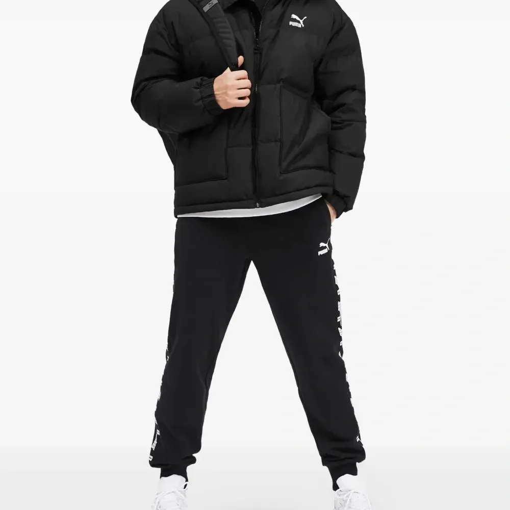 Стеганый пуховик с логотипом