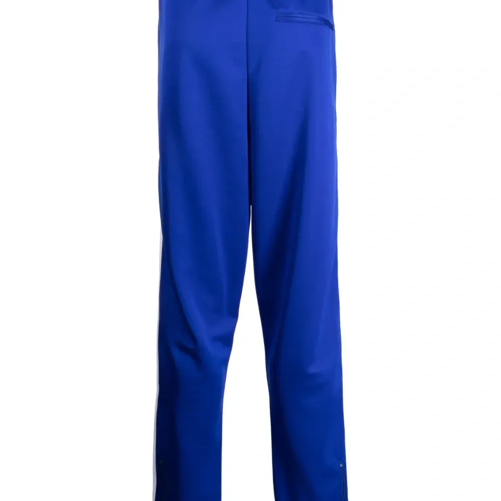 Спортивные брюки с вышитым логотипом