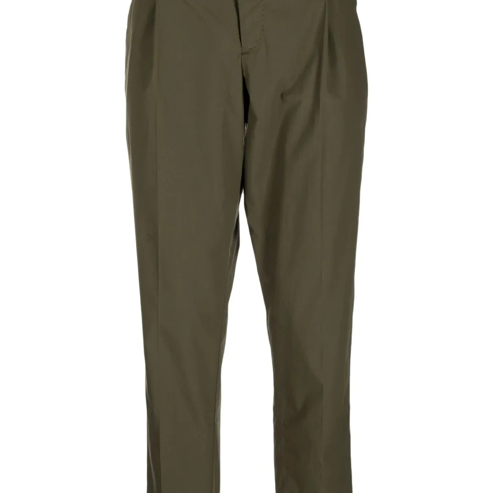 Прямые брюки со складками