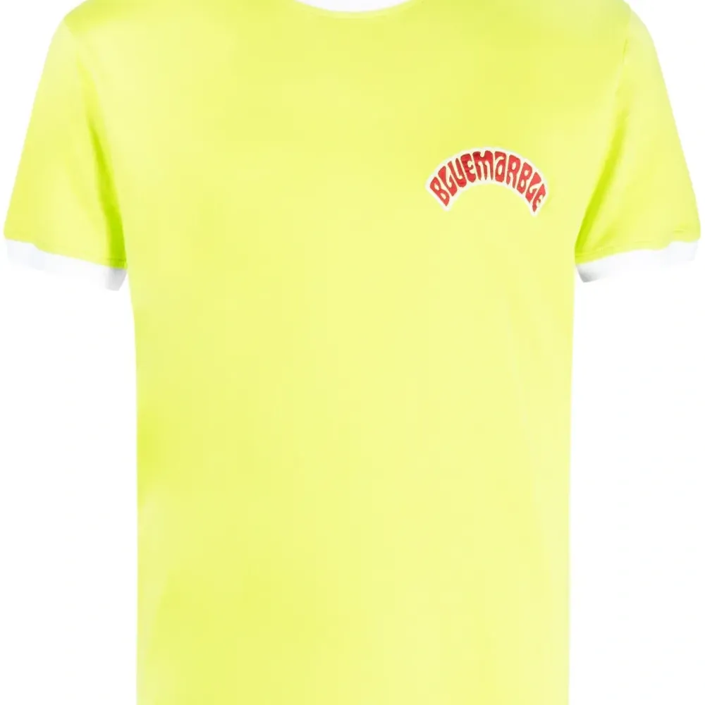 Футболка с логотипом