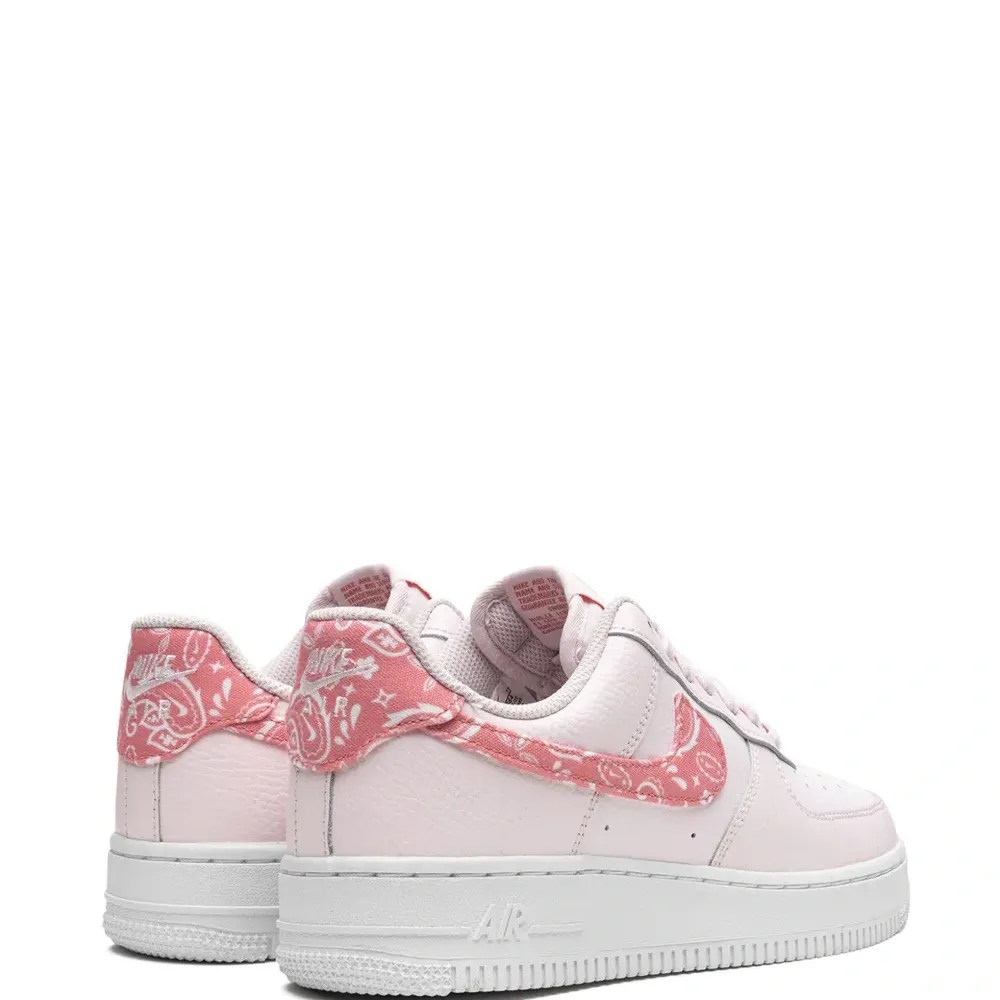 Кроссовки Air Force 1 '07 'Paisley Pack Pink'