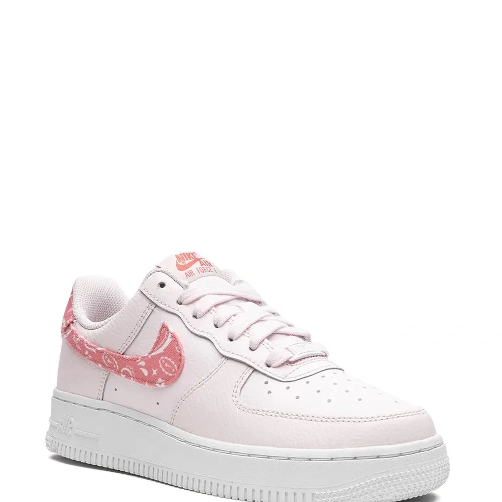 Кроссовки Air Force 1 '07 'Paisley Pack Pink'