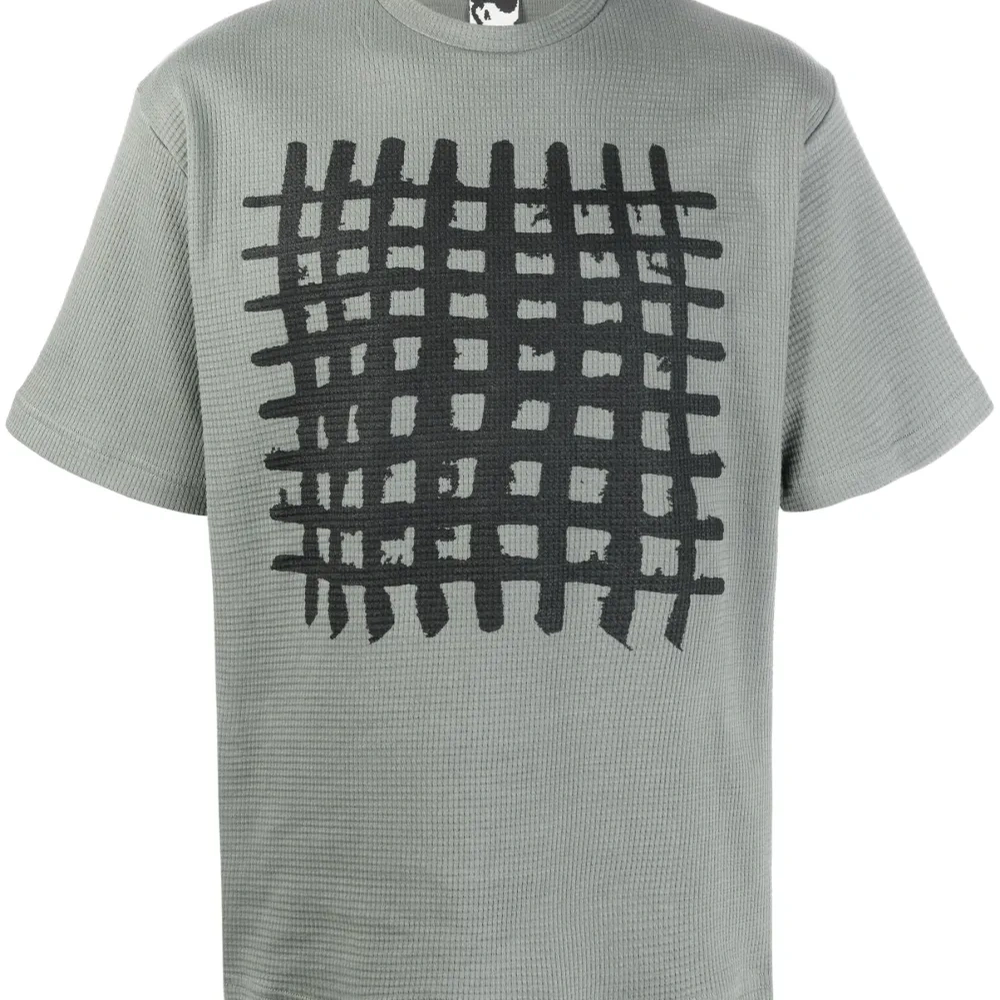 Футболка в клетку