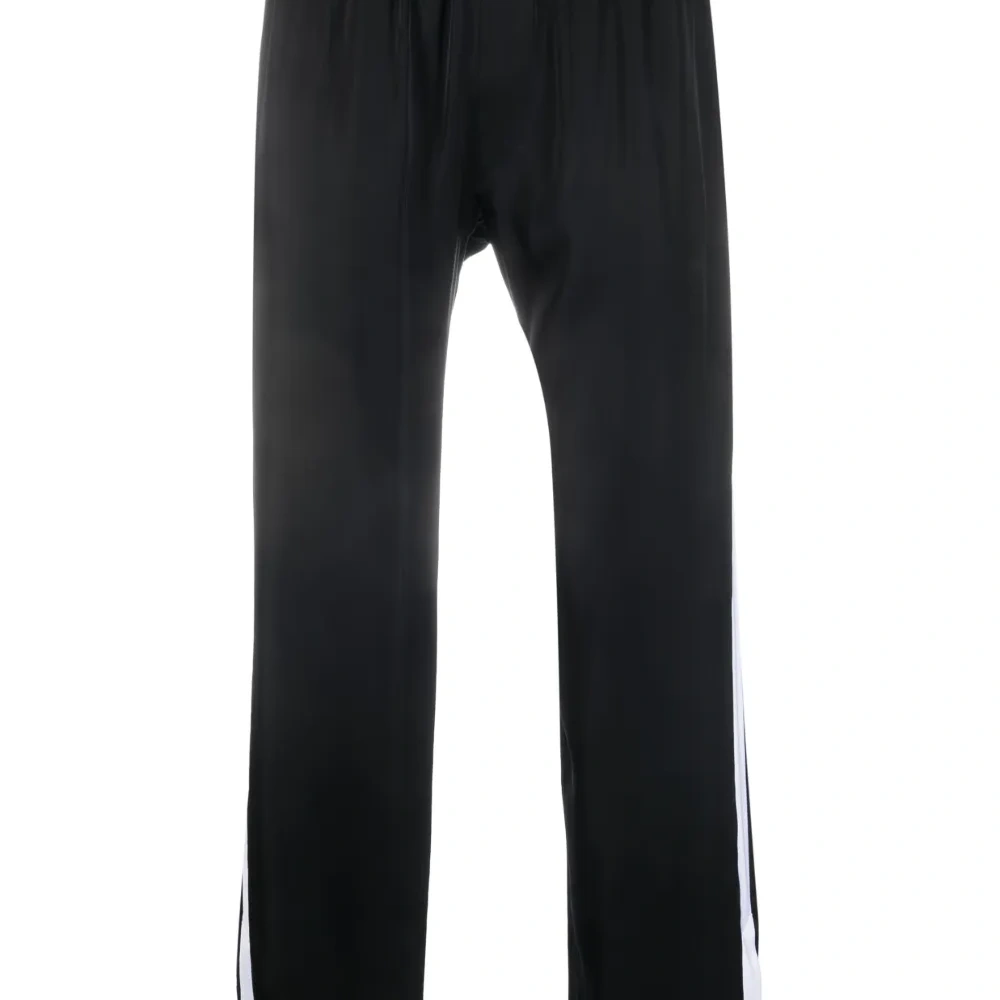 Спортивные брюки с лампасами