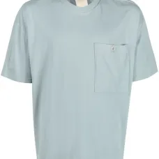 Футболка с нашивкой-логотипом