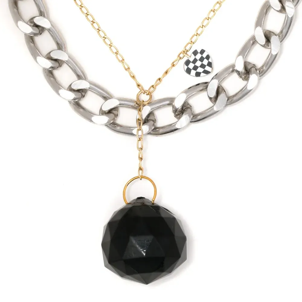 Колье с подвеской