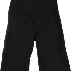 Шорты-бермуды с нашивкой-логотипом