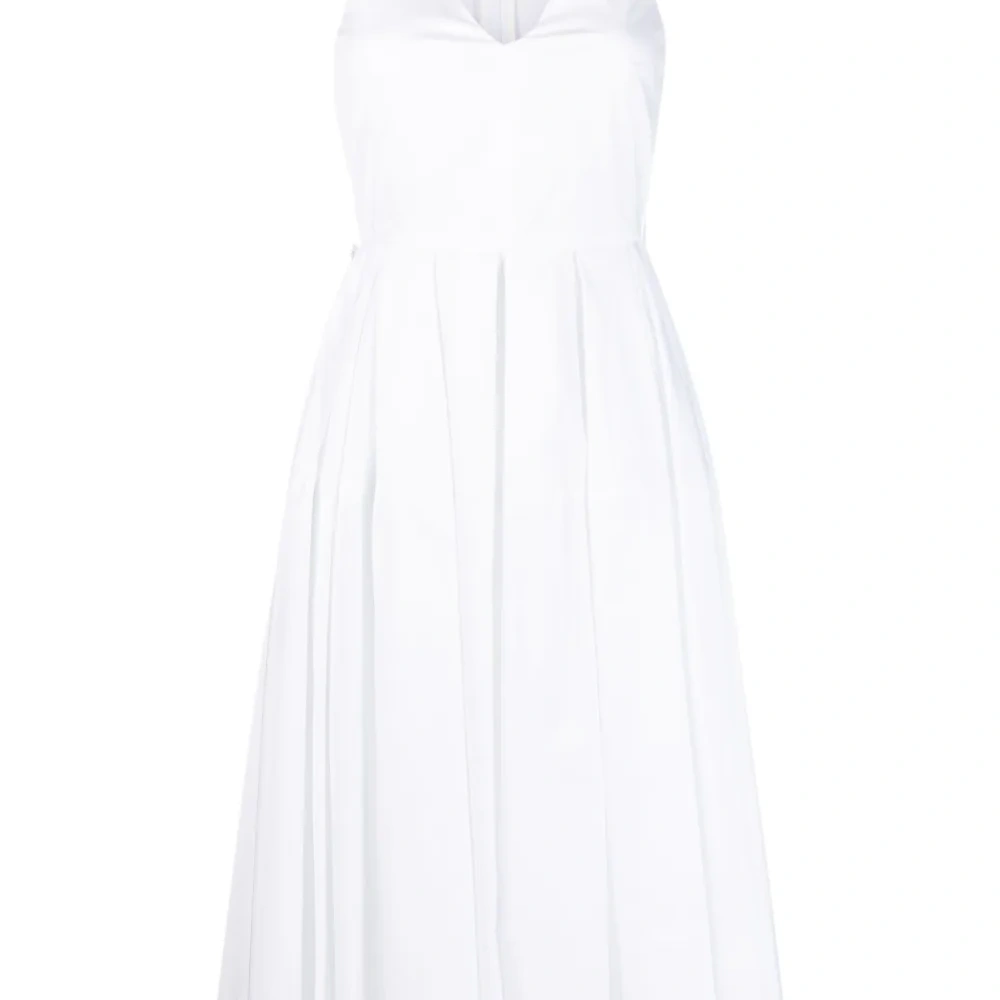 Платье с V-образным вырезом